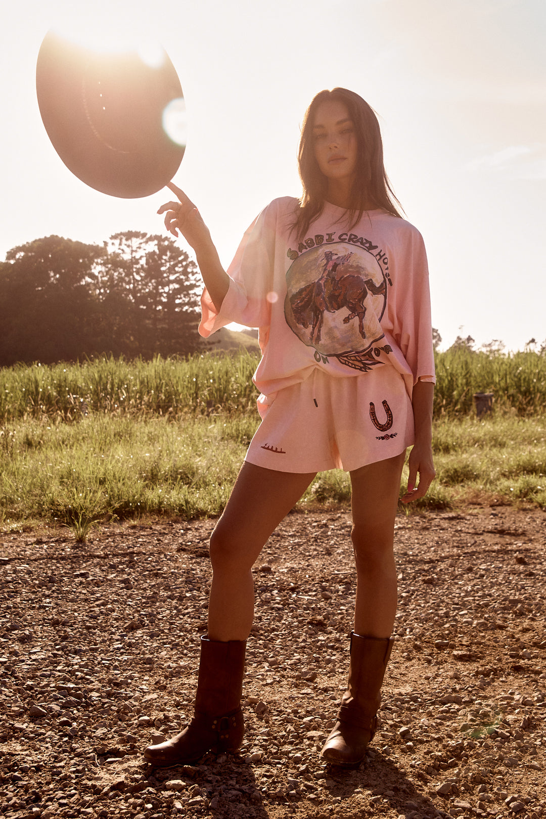 THE VERY OVERSIZED CRAZY HORSE TEE