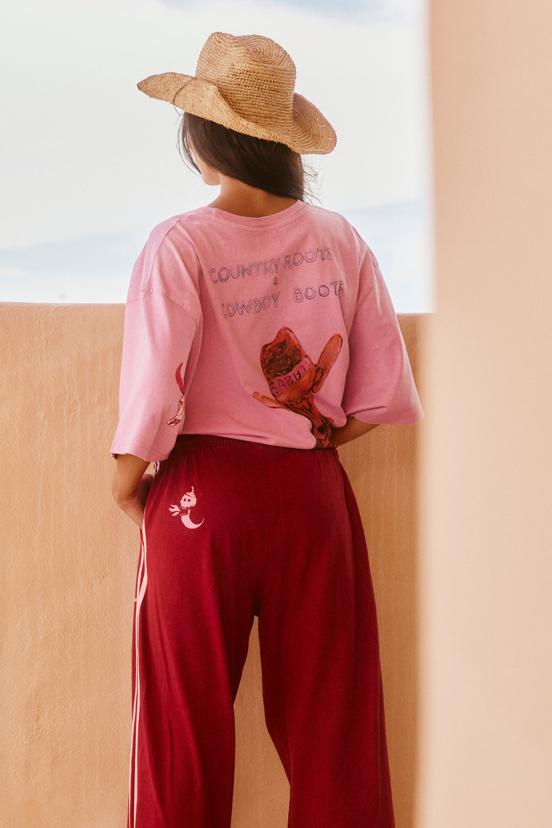 THE VERY OVERSIZED BRUMBY TEE  - PINK