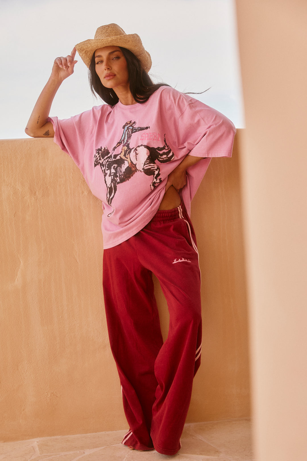 THE VERY OVERSIZED BRUMBY TEE  - PINK