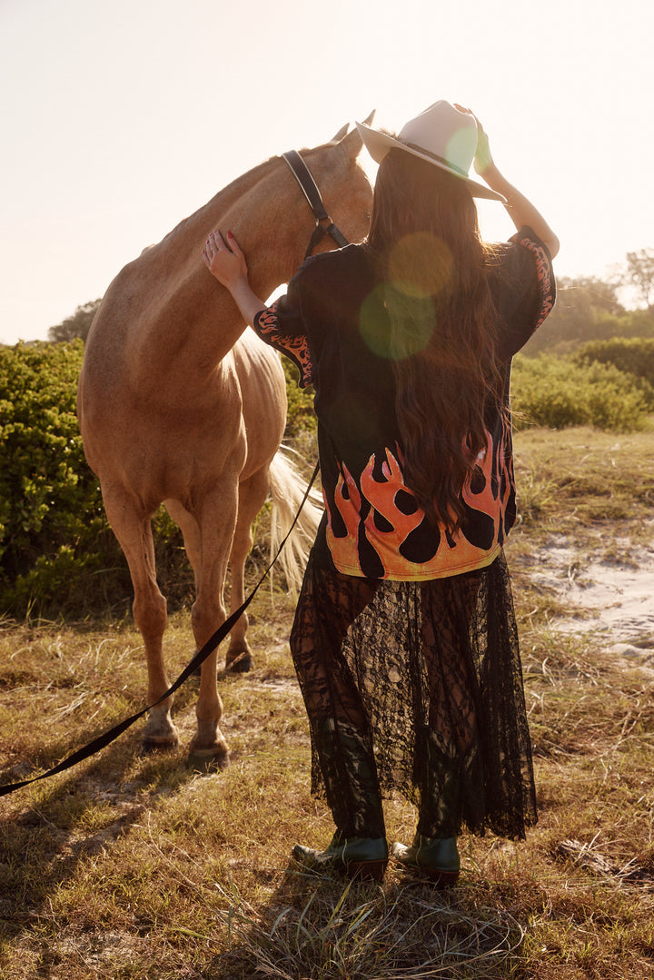 THE VERY OVERSIZED FLAMING COWBOY TEE  - BLACK