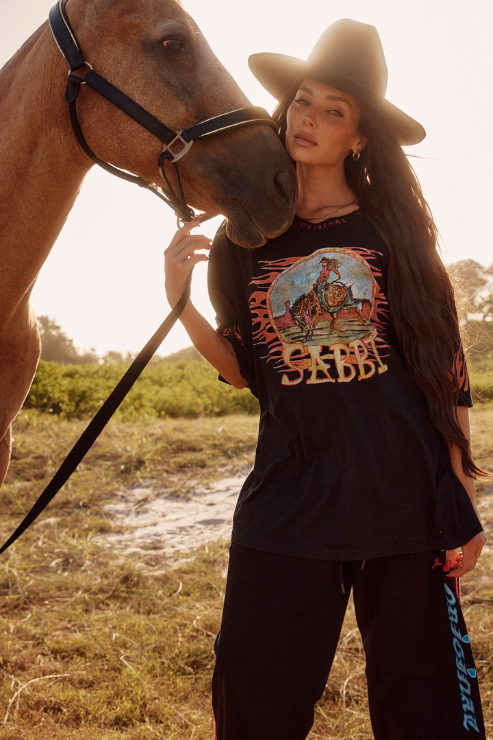 THE VERY OVERSIZED FLAMING COWBOY TEE  - BLACK