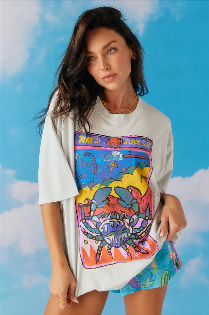 THE VERY OVERSIZED CANCER TEE